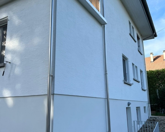 Réfection des façades en crépi isolant à Morges